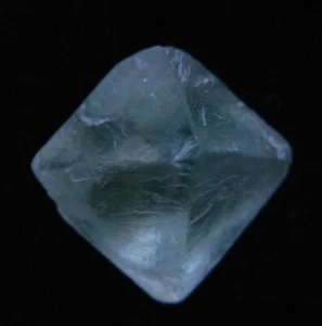OTTAEDRO DI FLUORITE VERDE CHIARO (FL45/5) minerale dalla miniera di Xianghualing, Cina - Foto 1 di 7