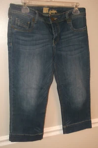 KUT FROM THE KLOTH Medium Wash Straight Leg Mid Rise Capris Size 8 EUC - Picture 1 of 5