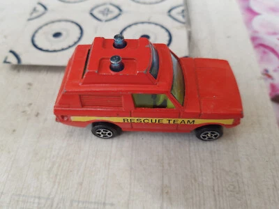 K-41 corgi Juniors: Range Rover rot "Rescue Team" - Bild 1 von 4
