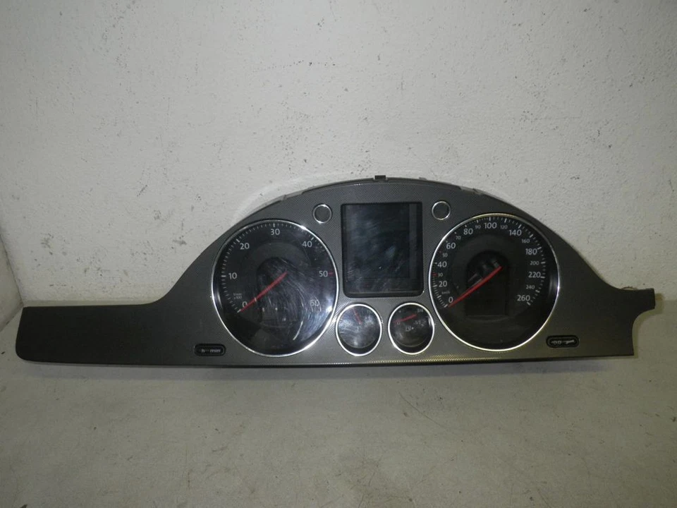 Instrumentenkombination 3C0 VW PASSAT VARIANT (3C5) 2.0 TDI - Bild 1 von 1