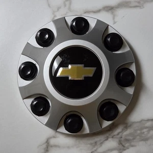 OEM Chevy Silverado 2500 3500 Pickup Center Cap Silver 9597819 FOR STEEL WHEEL - Bild 1 von 9