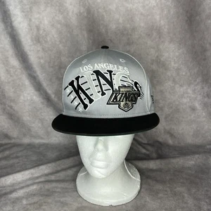 New Era 9FIFTY Los Angeles Kings Black/Silver Vintage Hockey Snapback Hat OSFM - Picture 1 of 7