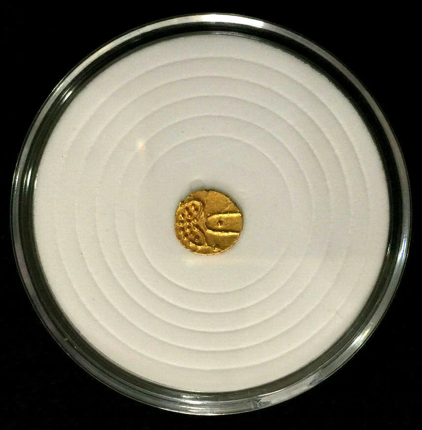 1881 Índia Travancore Gold Viraraya Fanam XF - Um artefato histórico raro - Imagem 1 de 2