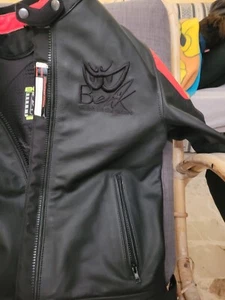 giacca da moto in pelle marca: berik tg. 50/M ottime condizioni - Foto 1 di 6
