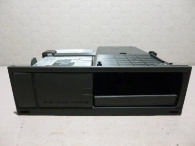 Centralina Audi A3 8P TT 8J AMI CAN Audi Music Interface 8P0035785 8P0057785 RS - Immagine 1 di 4