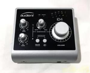 Audient iD4 USB 2-in/2-out High Performance Audio Interface No cable from Japan - Picture 1 of 5
