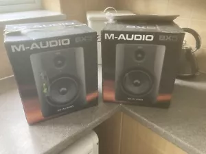 Pair of M-AUDIO BX5 D2 Studio Monitors - Black 56Hz-22kHz - Tested Working - N33 - Picture 1 of 4