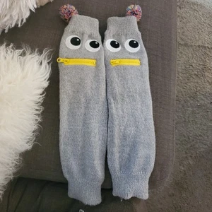 Girls Funny Face Leg Warmers 4T/5T Grey Poms Winter Fall School Girl Pockets - Picture 1 of 2