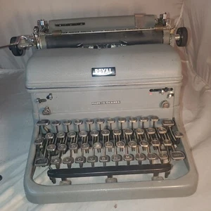 Royal Typewriter KMG Manual Vintage Retro Grey Magic Margin 1949 - Picture 1 of 22
