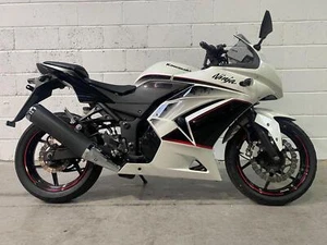 2011 JDM Kawasaki Ninja 250R EX250K Special Edition from Japan - Picture 1 of 20