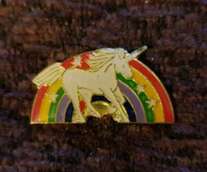 Vintage Enamel Unicorn White with Rainbow & Stars Hat Pin Size 1" L x 3/4" W - Picture 1 of 1