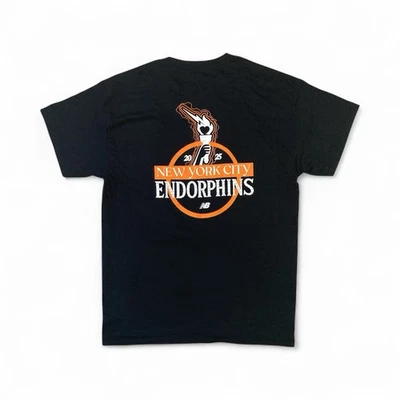 NYC New York City Marathon New Balance 2025 Camisa Negra Hombre’s Grande Endorfinas Foto 1 de 4
