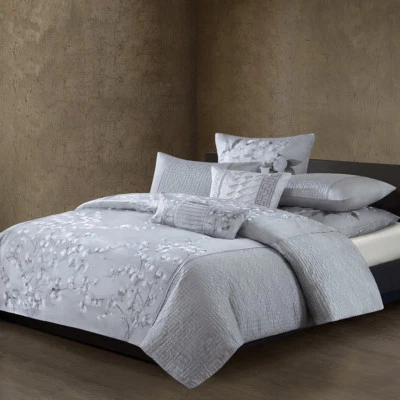 Natori White Orchid Silk/Cotton Quilted Embroidery Duvet Cover NA12-2985 - Image 1 of 2