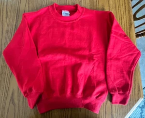 Gildan Youth Small Red Long Sleeve Heavy Blend Crew Neck Stylish Sweatshirt - Picture 1 of 3