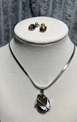 Tiger Eye with Butterfly Pendant In Silver Tone and Matching Post Earrrings - Image 1 of 4