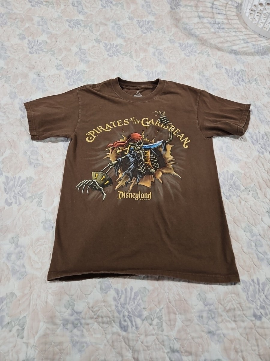 Pirates of the Caribbean Size S Disney T-Shirts (1968-Now Pirates of the Caribbean Size S Disney T-Shirts (1968-Now