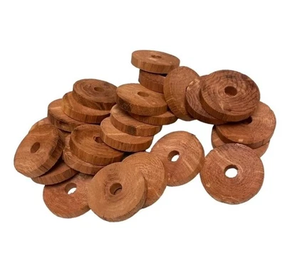 Paquete de 12 discos de cedro 100 % naturales que protegen la ropa de la polilla y el moho ¡ENVÍO RÁPIDO! Foto 1 de 4