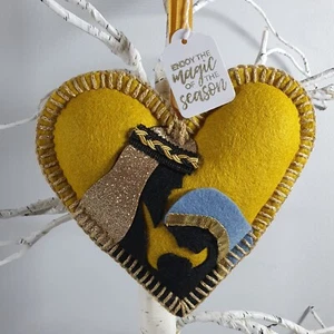 CHRISTMAS Nativity Gold Mary Joseph Baby Jesus Heart Hanging Decoration Gift - Picture 1 of 17