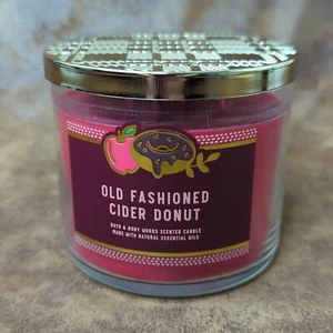 Bath & Body Works Old Fashioned Cider Donut 3-Docht 14,5 Oz. Drei-Docht-Kerze NEU - Bild 1 von 4