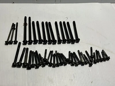 1997 Suzuki GSXR 750 Crankcase Bolts (OEM) Foto 1 de 4