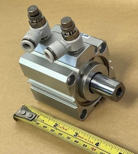 AIRTAC SDA PNEUMATIC CYLINDER SDAS50X25S - Picture 1 of 7