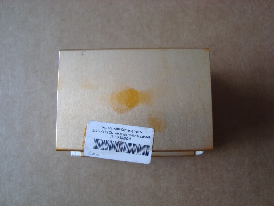 HP Compaq 290558-001-Heatsink & CPU SL6W8-Intel Xeon processor 2.40GHz- - Image 1 of 4