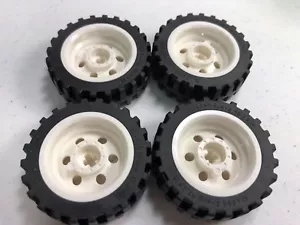 NEW LEGO WHEEL 30mm x 14mm & 43.2 x 14 Tire Offset Tread (x4) (56904 / 56898) - Picture 1 of 9