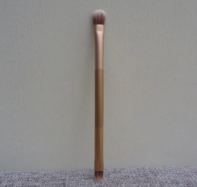 URBAN DECAY "Naked 3" Sombra de Ojos Doble Extremo / Cepillo Mezclador, ¡Nuevo! Foto 1 de 4