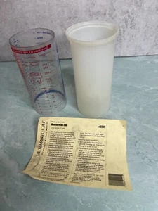 Vintage 1997 Pampered Chef Wet Solids & Dry All in One Measuring Cup - Picture 1 of 5