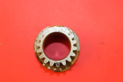 NOS HONDA CM91 CT90 CT200 Transmission Clutch Drive Gear PART# 23111-046-000 - Image 1 of 4
