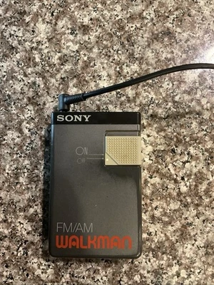 De colección. Receptor de radio AM estéreo FM Sony Walkman SRF-19W probado funciona Foto 1 de 4