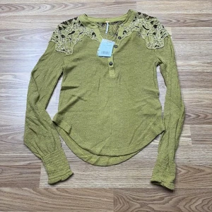Free People Sweater Womens XS Reed Green Combo Embroidered Boho Floral Knit NWT - Picture 1 of 8
