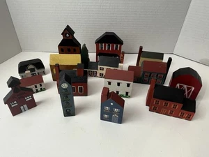🏡VTG Miniatur Holz Stadt Lot 15 Teile Deko Handbemalt Schön 1 Tag Versand!👍 - Bild 1 von 11