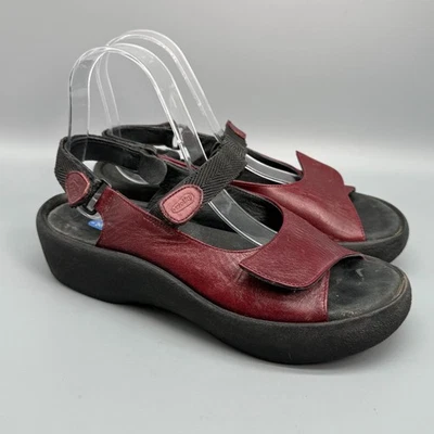 Sandalias Wolky Jewel para mujer 8 rojas negras de cuero gancho y bucle con correa cómoda Foto 1 de 4