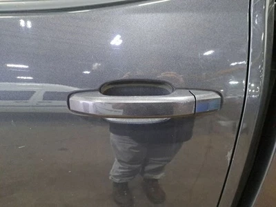 Manija de puerta trasera exterior camioneta/recogida Silverado 1500 Sku#4203749 2015 Foto 1 de 4