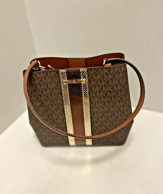 Bolso Cartera de Hombro Michael Kors Pratt Mediano para Mujer PVC MK Logo Cubo (Marrón) Foto 1 de 4