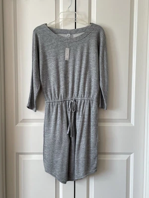 Nuevo con etiquetas Vestido Old Navy con cordón polar manga 3/4 suave mantecoso para mujer talla M Foto 1 de 4