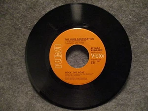 45 RPM 7" Record The Hues Corporation All Goin Down Together 1973 RCA APB0-0232 - Picture 1 of 3