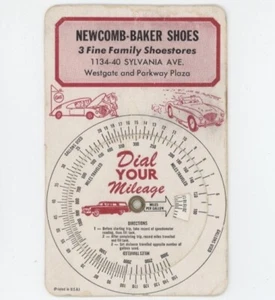 Marque su kilometraje: calculadora de kilometraje vintage / zapatos de panadería Newcomb publicidad - Imagen 1 de 2