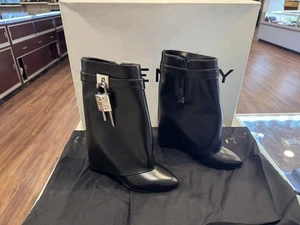  GIVENCHY BLACK SHARK LOCK ANKLE BOOTS LEATHER SIZE EU37 US6.5        LS(342250) - Picture 1 of 17