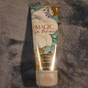 Bath & Body Works 8 oz./226 g MAGIC IN THE AIR Ultra Shea Body Cream - Picture 1 of 6