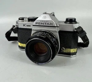 Pentax K1000 analoge 35-mm-Spiegelreflexkamera manuell mit Objektiv 50 mm f/2 SMC – gut gebraucht - Bild 1 von 14