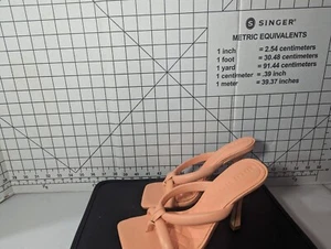 NEW-  Size 6.5 Women's Gianni Bini Stiletto Heeled Sandal Slip-on Peach Coral - Picture 1 of 7