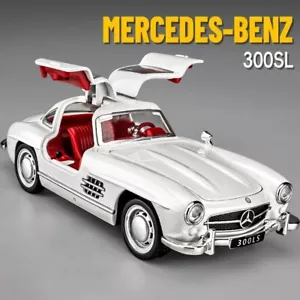 Mercedes-Benz 300SL l Sammler Auto & Modellauto – 1:32 Oldtimer, Sound & Licht - Bild 1 von 7