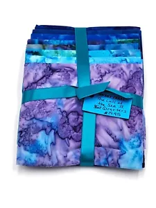 The Lull of the Sea Fat Quarter Pack Confezione da 8 Blu, Verde e Viola - Foto 1 di 4