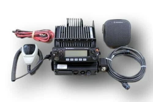 Motorola XTL2500 P25 Digital UHF 100 vatios 380-470 Mhz 9600 baudios HAM Foto 1 de 4