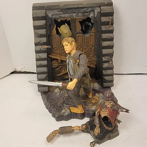 ToyBiz 2001 LOTR Fellowship of the Ring Samwise Gamgee with Base Action Figure Cover