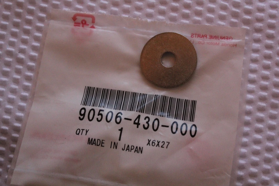 ARANDELA DE MONTAJE GUARDABARROS DELANTERO HONDA CR250R CR 250R ORIGINAL OEM Foto 1 de 1