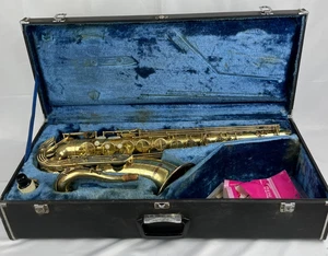 Saxophone ténor YAMAHA YTS-61 avec étui - Photo 1/17