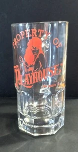 Taza de cerveza resistente 32 oz 1 litro transparente 8" Stein "Propiedad de su casa de juegos" - Imagen 1 de 4